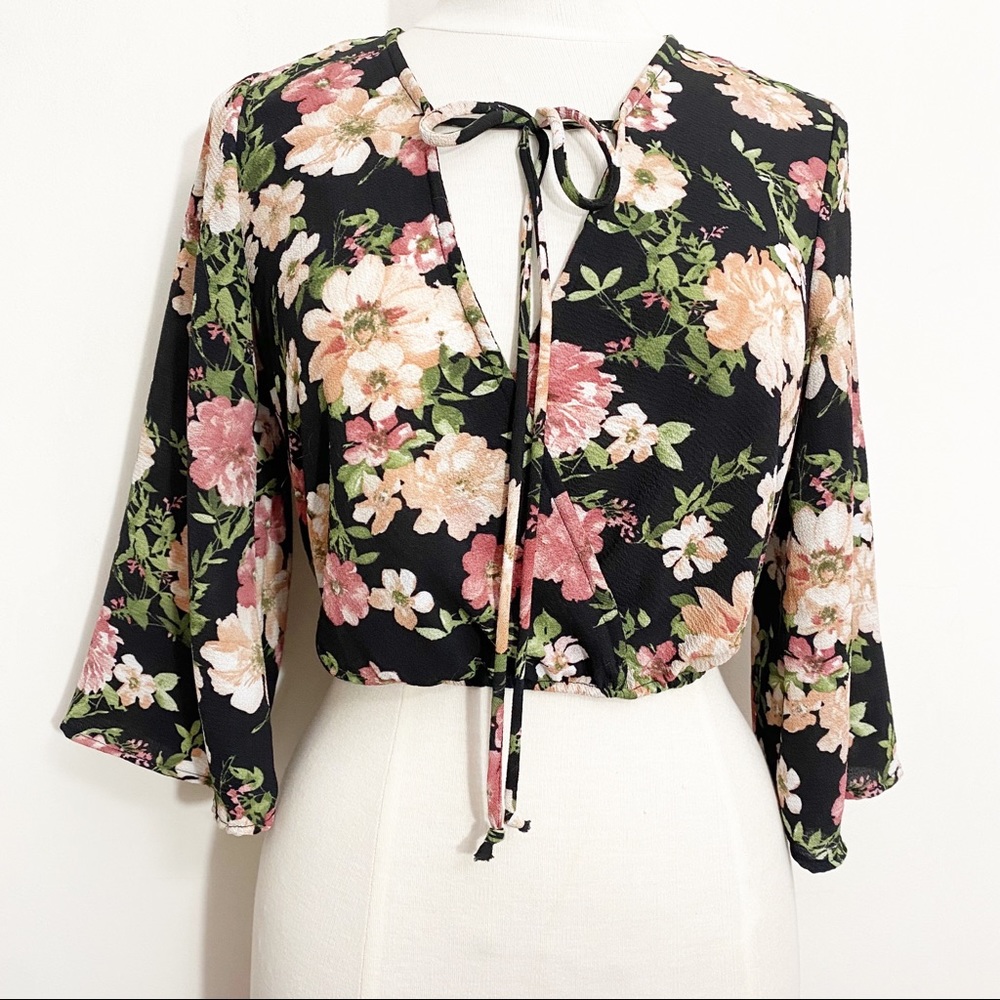CHARLOTTE RUSSE cropped tie neck faux wrap floral print bell sleeve top S